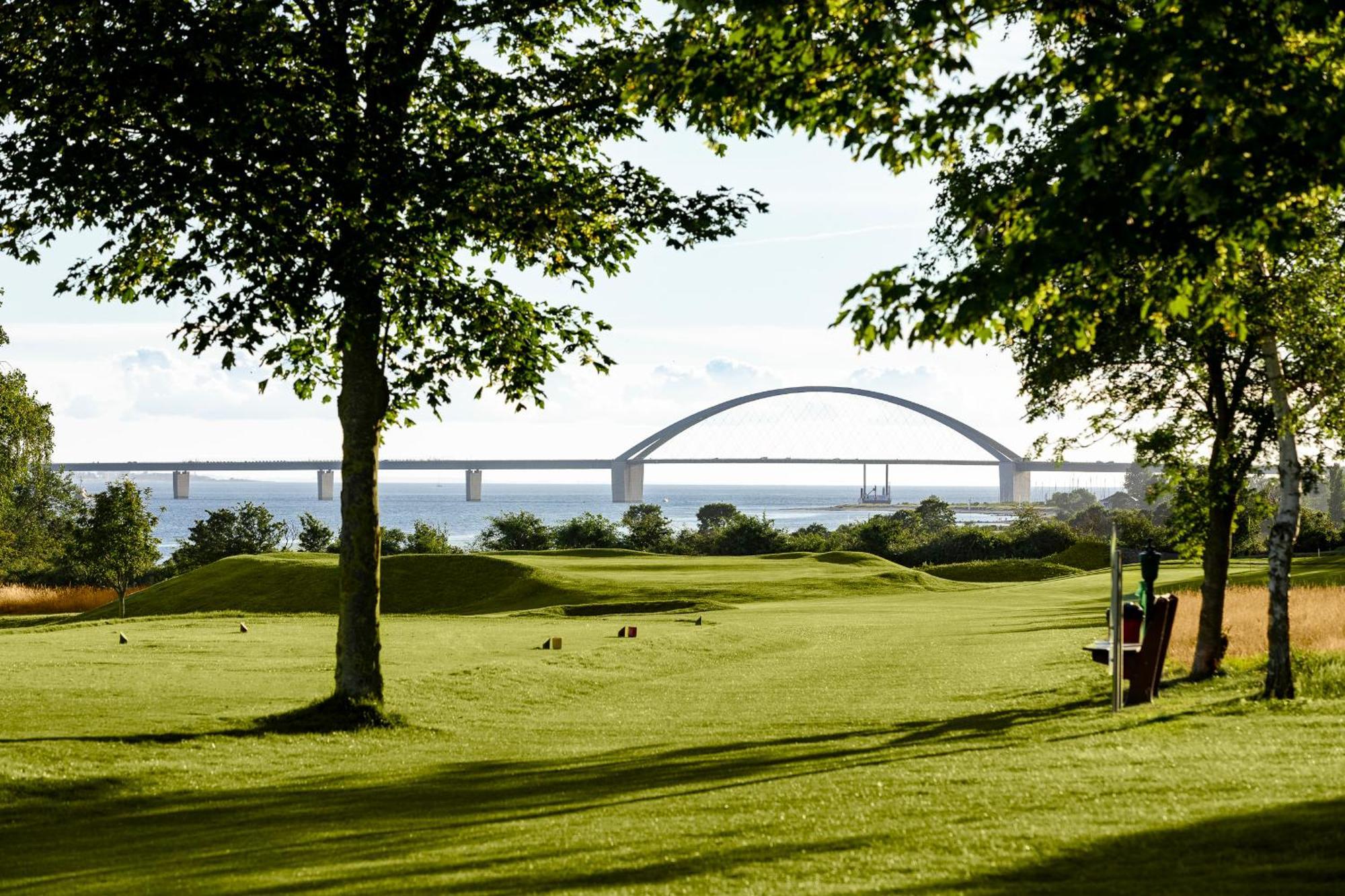 Golf 'N Wave Aktivresort Фехмарн Екстериор снимка
